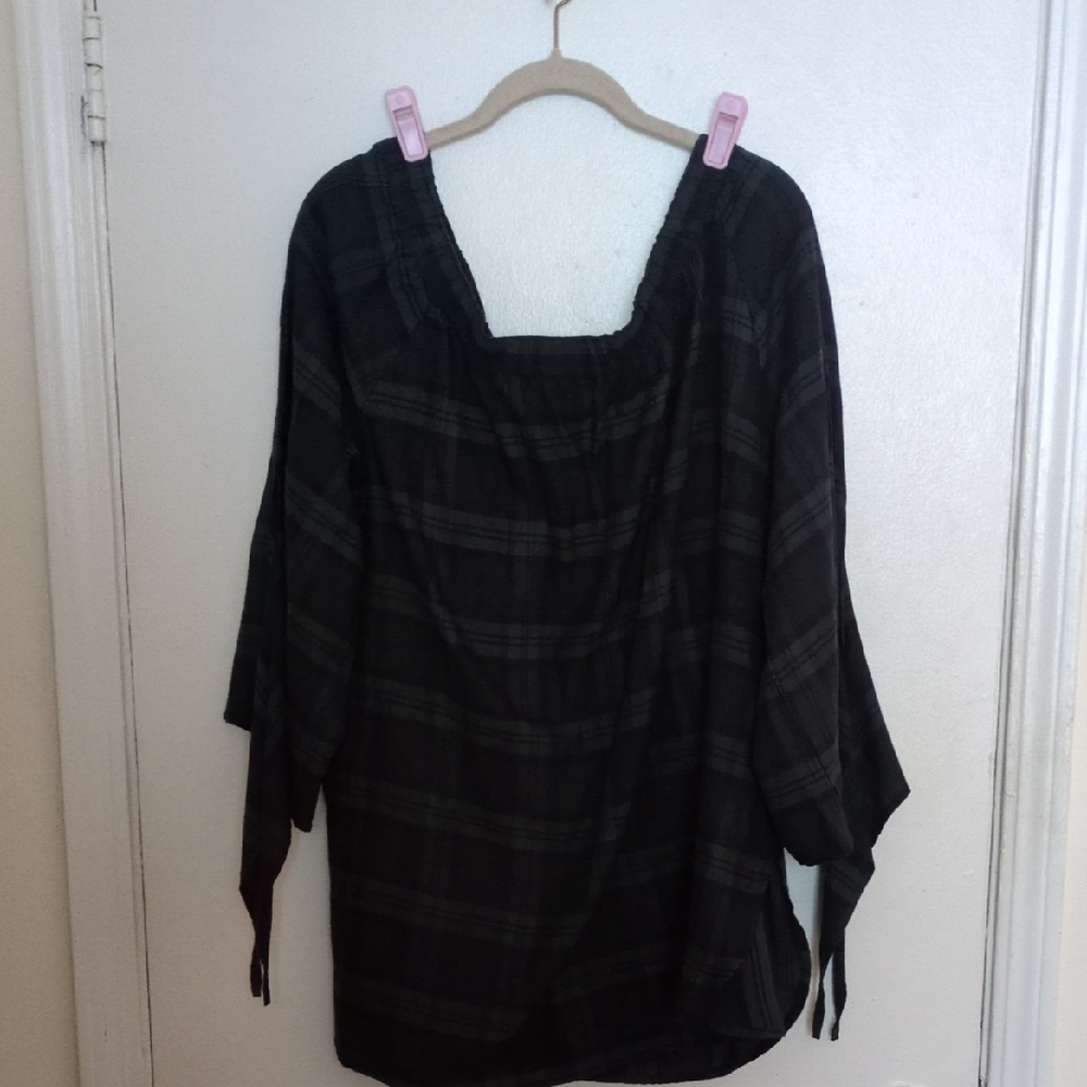 *NWOT*Denim 24/7 Holiday Plaid Drop Shoulder Tie Sleeve Blouse